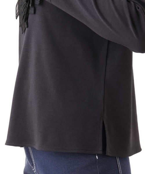 OFUON le MK(オフオンルエムケー)の「【2025AW】ミニフリルディティールコットンカットソー/洗える/WEB限定サイズあり(Tシャツ/カットソー・レディース・ホワイト/ブルー系その他・36/38)」の7枚目の写真