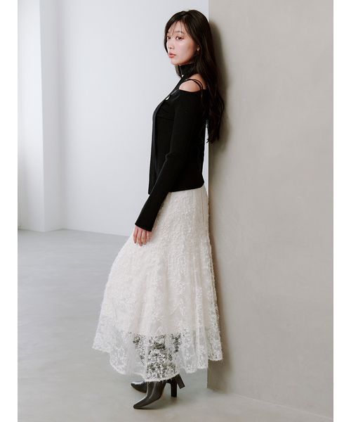 SNIDEL（スナイデル）の「タイ付きニットプルオーバー（ニット/セーター・レディース・アイボリー/ブラック/ライトブルー/ブラウン・F）」の21枚目の写真