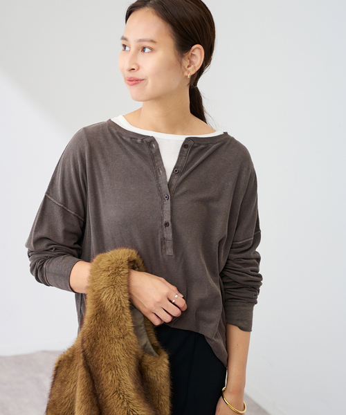 FRAMeWORK（フレームワーク）の「≪追加≫サーフニットヘンリーTee2（Tシャツ/カットソー・レディース・チャコールグレー/ホワイト/ブラウン・FREE）」の21枚目の写真