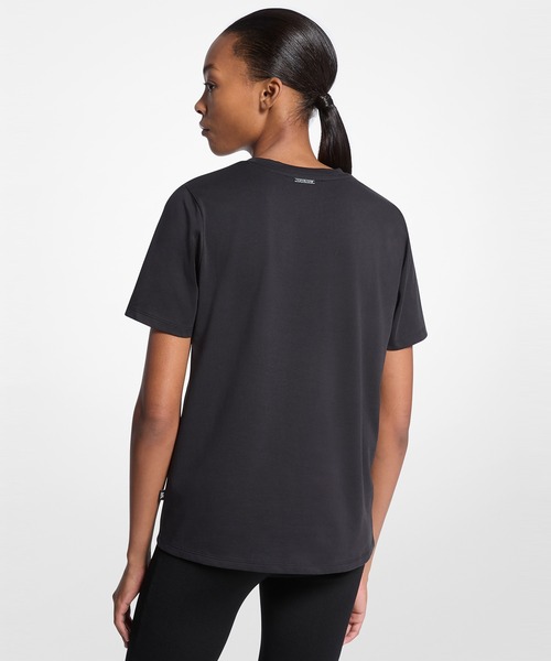 MICHAEL KORS(マイケルコース)の「ロゴチャーム コットンジャージー Tシャツ(Tシャツ/カットソー・レディース・ブラック・XS/XXS/S)」の2枚目の写真