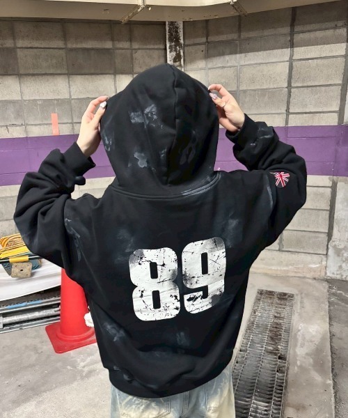 Midnight Move（ミッドナイトムーブ）の「A'GEM/9 × .kom 『MIDNIGHT MOVE/ミッドナイトムーブ』89フードZIP UP/ナンバリングデザイン フードジップアップパーカー（パーカー・レディース・ブラック/グレー・FREE）」の20枚目の写真