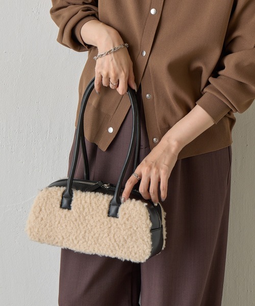 COLONY 2139(コロニートゥーワンスリーナイン)の「ボアボストンバッグ(ボストンバッグ・レディース・アイボリー/グレー/キャメル・FREE)」の11枚目の写真