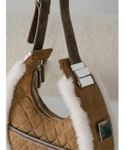 キルティングハーフムーンバッグ（ハンドバッグ）｜Darich（ダーリッチ