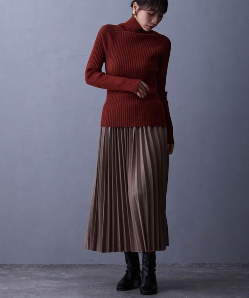 NICOLE white（ニコルホワイト）の「スエード調プリーツスカート（スカート・レディース・アイボリー/スミクロ/ベージュ・FREE）」の16枚目の写真