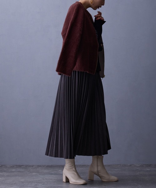 NICOLE white（ニコルホワイト）の「スエード調プリーツスカート（スカート・レディース・アイボリー/スミクロ/ベージュ・FREE）」の7枚目の写真