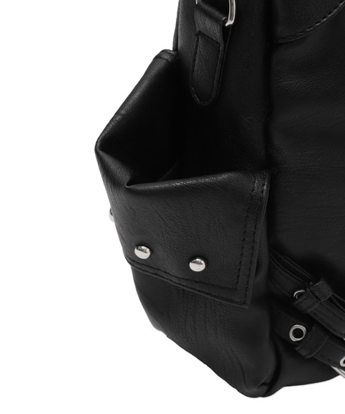 Figments(フィグメンツ)の「ベルトスタッズボストン(ショルダーバッグ・レディース・ブラック・FREE)」の5枚目の写真