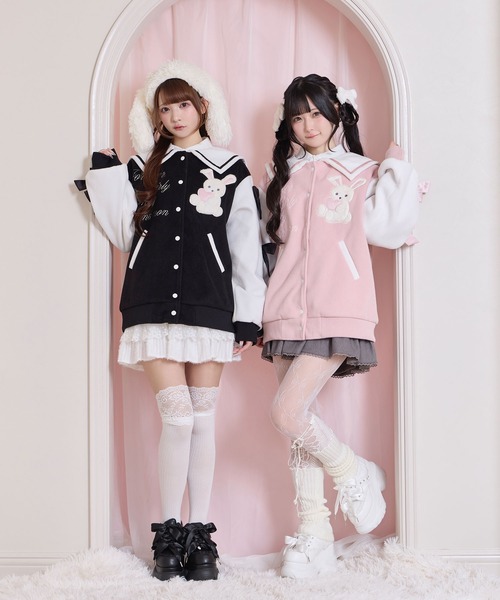 Honey Cinnamon（ハニーシナモン）の「袖リボンハニーちゃんアップリケ