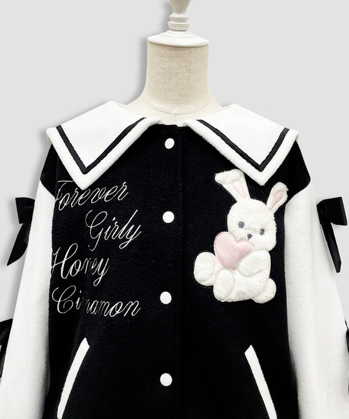 Honey Cinnamon(ハニーシナモン)の「袖リボンハニーちゃんアップリケスタジャン(スタジャン・レディース・ブラック/ピンク・FREE)」の7枚目の写真