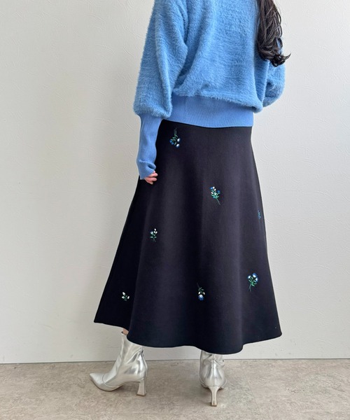 LHELBIE（レルビエ）の「【洗える】刺繍ニットフレアスカート（スカート・レディース・アイボリー/ブラック/グレー・M）」の21枚目の写真