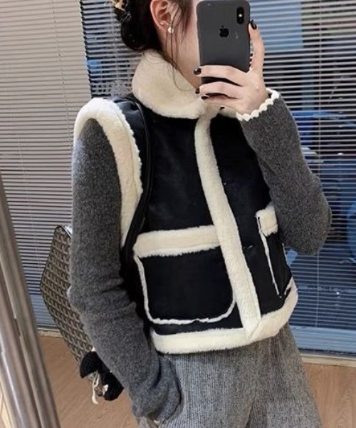 SHEPP（シープ）の「ムートンボアベスト（ベスト・レディース・ブラック/ブラウン/ベージュ・L/M）」の9枚目の写真