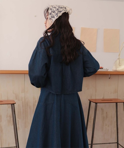 titivate(ティティベイト)の「ライトオンスショートデニムシャツ(シャツ/ブラウス・レディース・インディゴブルー/アイボリー/ブルー・M/L)」の19枚目の写真