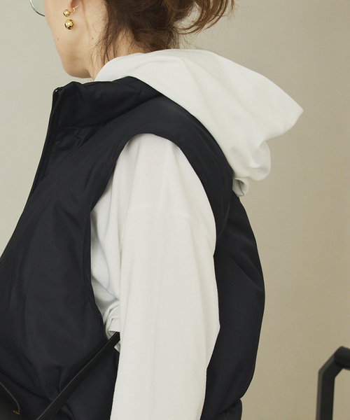 VERMEIL par iena（ヴェルメイユパーイエナ）の「cotton pullover hoodie（Tシャツ/カットソー・レディース・ブラック/ホワイト・FREE）」の21枚目の写真