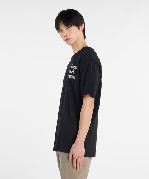 NEW BALANCE(ニューバランス)の「Runners Arent Normal ショートスリーブTシャツ(Tシャツ/カットソー・メンズ・ブラック/オフホワイト・MEDIUM/SMALL/XX-LARGE/X-LARGE/LARGE)」の8枚目の写真