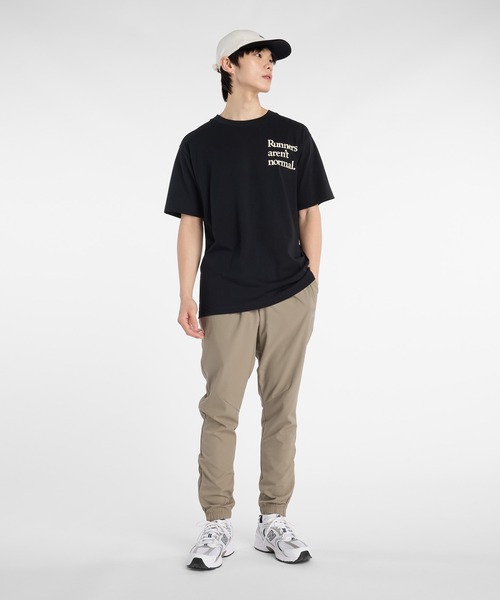 NEW BALANCE(ニューバランス)の「Runners Arent Normal ショートスリーブTシャツ(Tシャツ/カットソー・メンズ・ブラック/オフホワイト・MEDIUM/SMALL/XX-LARGE/X-LARGE/LARGE)」の13枚目の写真
