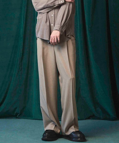 MAISON SPECIAL（メゾンスペシャル）の「《UNISEX》Toro-washer One Tuck Slacks/トロワッシャーワンタックスラックス【MAISON SPECIAL/メゾンスペシャル】■セットアップ対応■（スラックス・メンズ・ブラック/チャコールグレー/ブラウン/グレイッシュベージュ・0/1/2）」の4枚目の写真