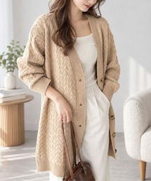 さらっと羽織るだけで大人っぽく♪ Vネックロング丈ボタンニットカーディガン