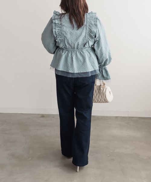 CLETTE(クレット)の「CLETTEオリジナルフリルデザインペプラムブラウス(シャツ/ブラウス・レディース・ブルーグリーン/ブラック/オフホワイト・LL/3L/4L)」の17枚目の写真