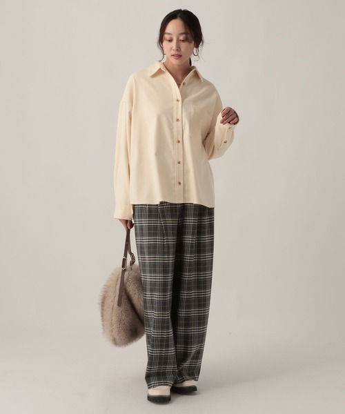 Elura（エルーラ）の「スリムウォームゆるカーブパンツ/605972（その他パンツ・レディース・ライトグレー/ネイビー/ライトピンク/チェック・MEDIUM/LARGE）」の9枚目の写真