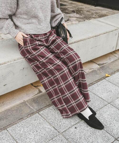 ITEMS URBANRESEARCH(アイテムズ アーバンリサーチ)の「ワイドイージーパンツ(その他パンツ・レディース・ベージュ/ブラウン/ボルドー・FREE)」の1枚目の写真