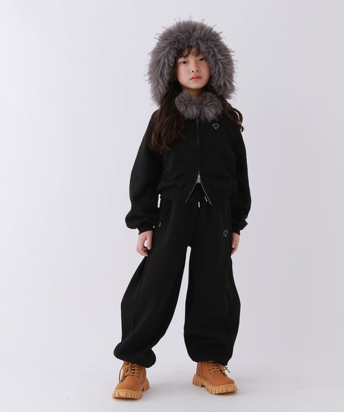 repipi armario（レピピ アルマリオ）の「【10C REPIPI】WZIPファーフーディ―（パーカー・キッズ・ブラック/グレー・110cm/120cm/130cm/140cm）」の4枚目の写真