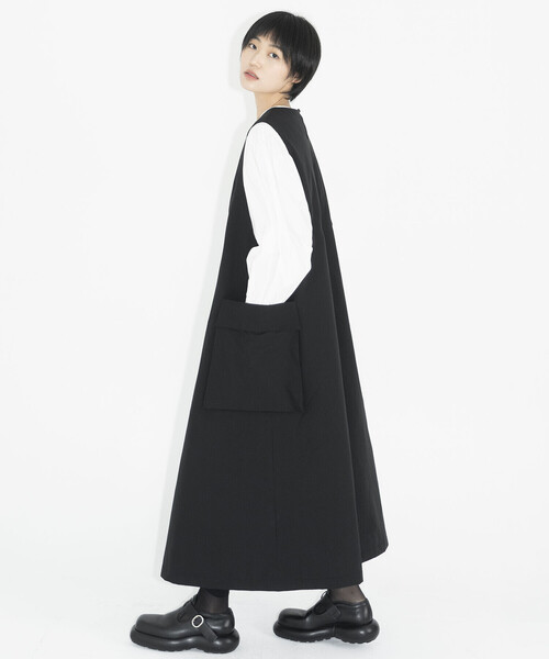 Bshop（ビショップ）の「eunoia | サイドポケット パディングドレス WOMEN（ワンピース・レディース・クリーム/ブラック・ONE）」の9枚目の写真