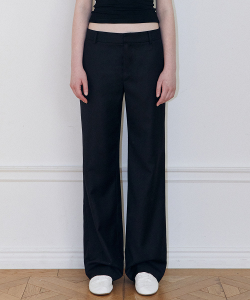 LADY VOLUME(レディーボリューム)の「ストレートパンツ (ブラック)(スラックス・レディース・その他・SMALL/MEDIUM)」の3枚目の写真