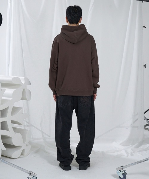 SLOWACID（スローアシッド）の「【UNISEX】SLOW ACID／ロゴパッチフーディ―（パーカー・レディース・ブラック/ボルドー/モカ・MEDIUM/LARGE）」の8枚目の写真