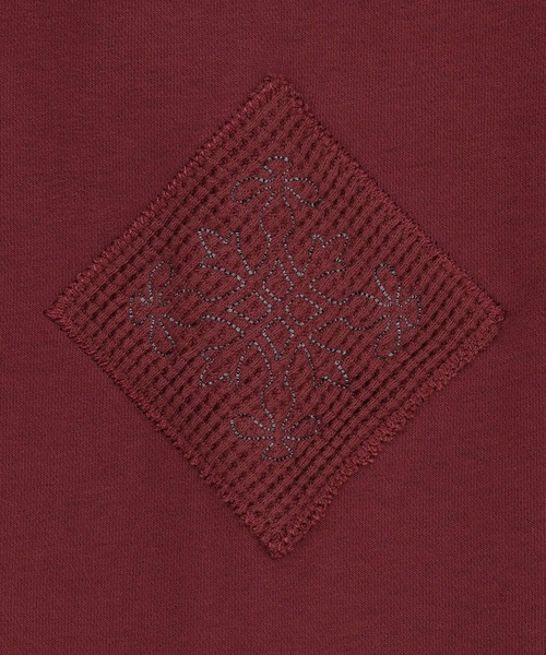 SLOWACID（スローアシッド）の「【UNISEX】SLOW ACID／ロゴパッチフーディ―（パーカー・レディース・ブラック/ボルドー/モカ・MEDIUM/LARGE）」の18枚目の写真