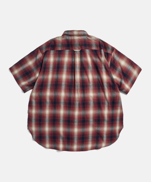 ESPIONAGE(エスピオナジ)の「コンフォート S/S シャツ レッド オンブレ(シャツ/ブラウス・レディース・その他・MEDIUM/X-LARGE)」の2枚目の写真