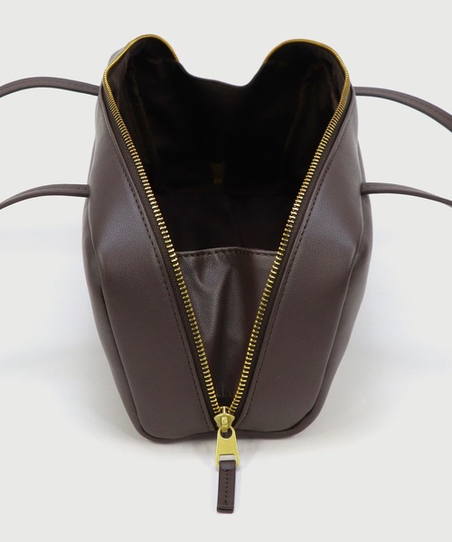 セール】【LA MARGE】【本革 / 500mlペットボトル収納可能】スクエア