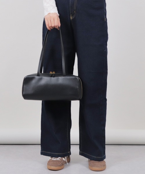 LA MARGE(ラマージ)の「【LA MARGE】【500mlペットボトル収納可能】スクエア レザー ボストンバッグ(ボストンバッグ・レディース・ブラック/ダークブラウン・FREE)」の21枚目の写真