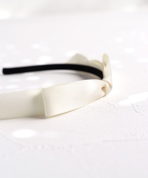 Rora（ローラ）の「サテンノット カチューシャ（カチューシャ・キッズ・ブラック/アイボリー・FREE）」の8枚目の写真