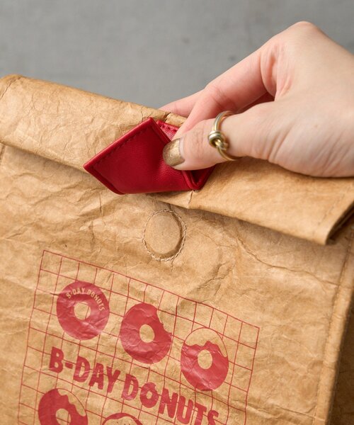 BIRTHDAY BAR（バースデイバー）の「≪BIRTHDAY BARオリジナル≫【B-DAY DONUTS】ドーナッツタイベック保冷ランチバッグ（お弁当箱・レディース・シルバー/ベージュ・0）」の13枚目の写真