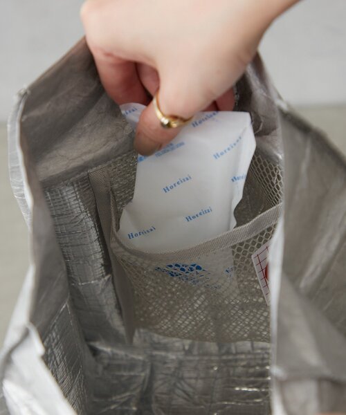 BIRTHDAY BAR（バースデイバー）の「≪BIRTHDAY BARオリジナル≫【B-DAY DONUTS】ドーナッツタイベック保冷ランチバッグ（お弁当箱・レディース・シルバー/ベージュ・0）」の20枚目の写真