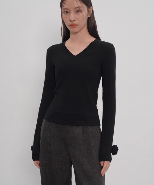 EIGHTHMONTH（エイスマンス）の「フラワーモチーフVネックニット EM25a149【EIGHTHMONTH】（Tシャツ/カットソー・レディース・ベージュ/ブラック・M/S）」の21枚目の写真