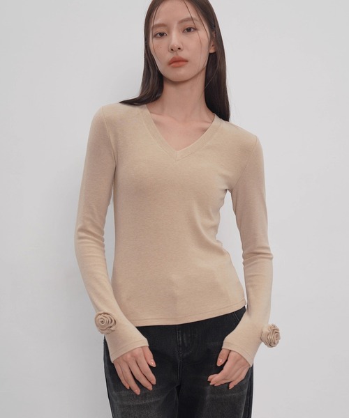 EIGHTHMONTH（エイスマンス）の「フラワーモチーフVネックニット EM25a149【EIGHTHMONTH】（Tシャツ/カットソー・レディース・ベージュ/ブラック・M/S）」の13枚目の写真
