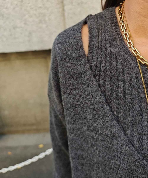 esutoreja（エストレジャ）の「タンクレイヤードVネックニット（ニット/セーター・レディース・ブラック/アイボリー/グレー・FREE）」の15枚目の写真