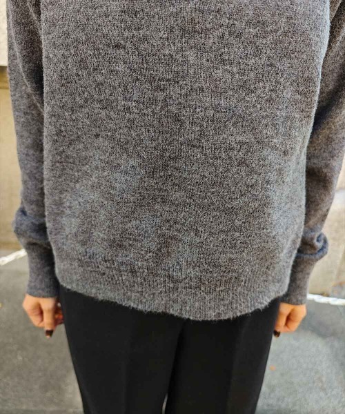 esutoreja（エストレジャ）の「タンクレイヤードVネックニット（ニット/セーター・レディース・ブラック/アイボリー/グレー・FREE）」の17枚目の写真