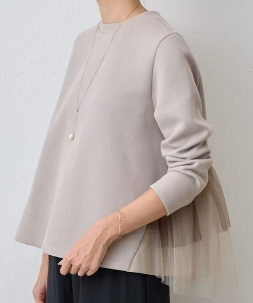 VIBGYOR(ヴィブジョー)の「FReePLACe/バックフリル トップス X12756(Tシャツ/カットソー・レディース・ブラック/ベージュ・FREE)」の5枚目の写真