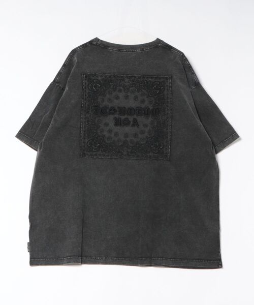 DC(ディーシー)の「DC/ディーシー 半袖 Tシャツ バックプリント バンダナ柄 DST262008(Tシャツ/カットソー・メンズ・スミクロ/ベージュ/ネイビー/ブラック・M/L/XL/S/2XL)」の8枚目の写真