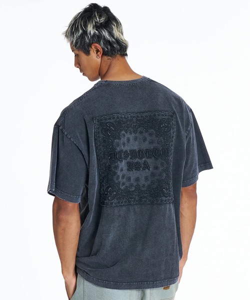 DC(ディーシー)の「DC/ディーシー 半袖 Tシャツ バックプリント バンダナ柄 DST262008(Tシャツ/カットソー・メンズ・スミクロ/ベージュ/ネイビー/ブラック・M/L/XL/S/2XL)」の13枚目の写真