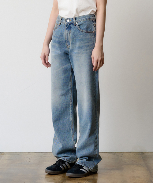 DENMADE（デンメイド）の「(WOMEN) DEN0461 Vintage Mid Blue Wide Jeans（デニムパンツ・レディース・その他・S/M/XS）」の3枚目の写真