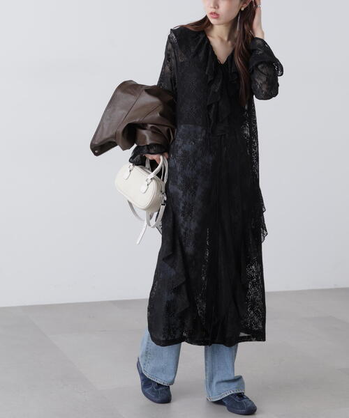 FREE'S MART（フリーズマート）の「◆前開きラッフルフリルレースワンピース（ワンピース・レディース・ホワイト/ブラック・FREE）」の4枚目の写真