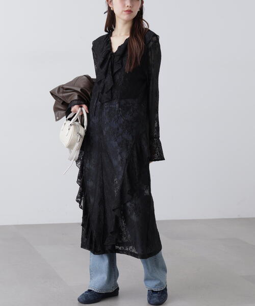 FREE'S MART（フリーズマート）の「◆前開きラッフルフリルレースワンピース（ワンピース・レディース・ホワイト/ブラック・FREE）」の5枚目の写真