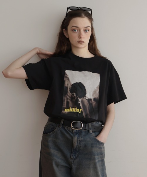 Mili affinity(ミリアフィニティー)の「オーバーサイズフォトプリントTシャツ(Tシャツ/カットソー・レディース・チャコール/ブラック/杢グレー/オフホワイト・FREE)」の5枚目の写真