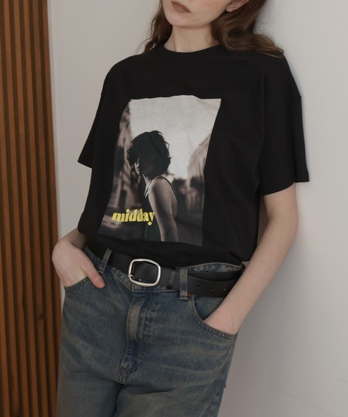 Mili affinity(ミリアフィニティー)の「オーバーサイズフォトプリントTシャツ(Tシャツ/カットソー・レディース・チャコール/ブラック/杢グレー/オフホワイト・FREE)」の9枚目の写真
