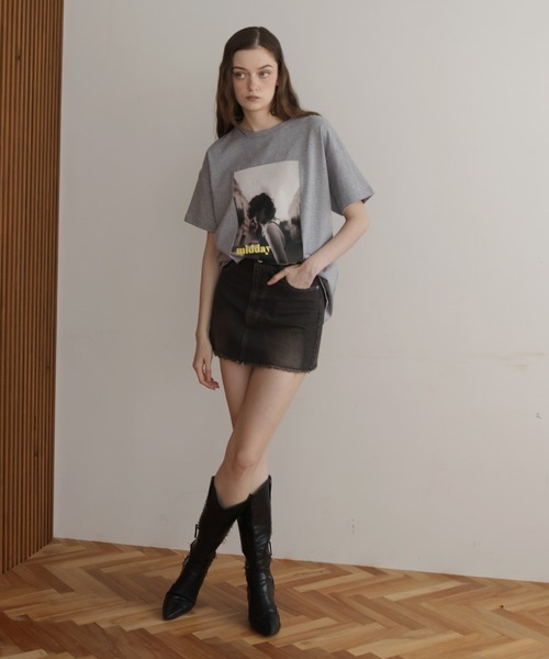 Mili affinity(ミリアフィニティー)の「オーバーサイズフォトプリントTシャツ(Tシャツ/カットソー・レディース・チャコール/ブラック/杢グレー/オフホワイト・FREE)」の16枚目の写真