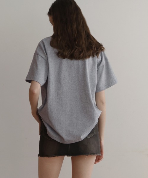 Mili affinity(ミリアフィニティー)の「オーバーサイズフォトプリントTシャツ(Tシャツ/カットソー・レディース・チャコール/ブラック/杢グレー/オフホワイト・FREE)」の20枚目の写真