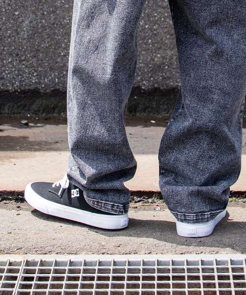 DC SHOES(ディーシーシューズ)の「DC SHOES メンズ VARIAL フットウェア スニーカー 【2026年春夏モデル】/ユニセックスローカット(スニーカー・メンズ・ネイビー/グレー/ブラック・24cm/25cm/25.5cm/26cm/26.5cm/27cm/27.5cm/28cm/28.5cm/29cm/30cm/23cm/23.5cm/24.5cm)」の1枚目の写真