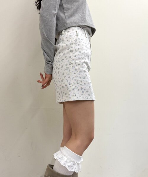 w closet(ダブルクローゼット)の「花柄ミニスカパン(スカート・レディース・ピンク/ブルー・SMALL/MEDIUM)」の3枚目の写真